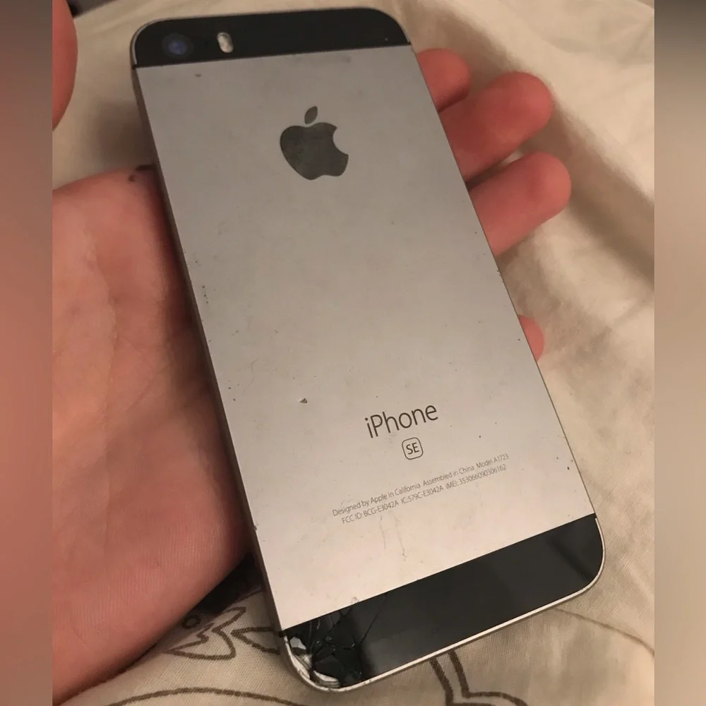 Apple iPhone SE 1st Generation - For Parts